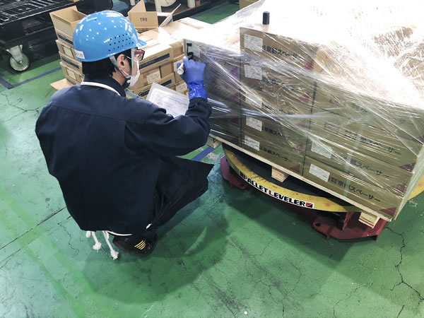 工場内業務（株式会社 京都スペーサー様）